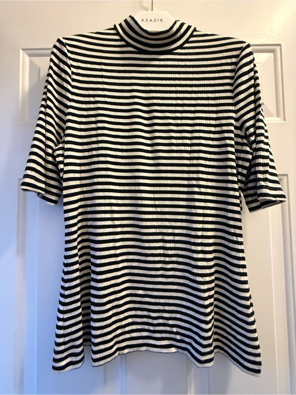 Banana Republic Black and White Striped Turtleneck 3/4 length top size M